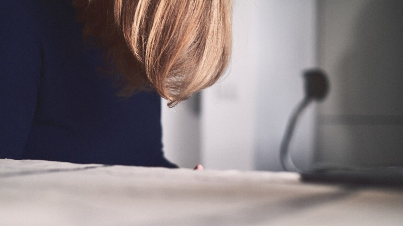 Early Signs of Bed Bugs (Catch Them Before They Spread)