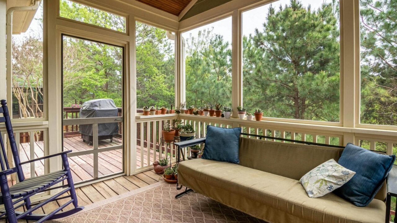 Invisible Grille vs Insect Screen: Which Do You Need?